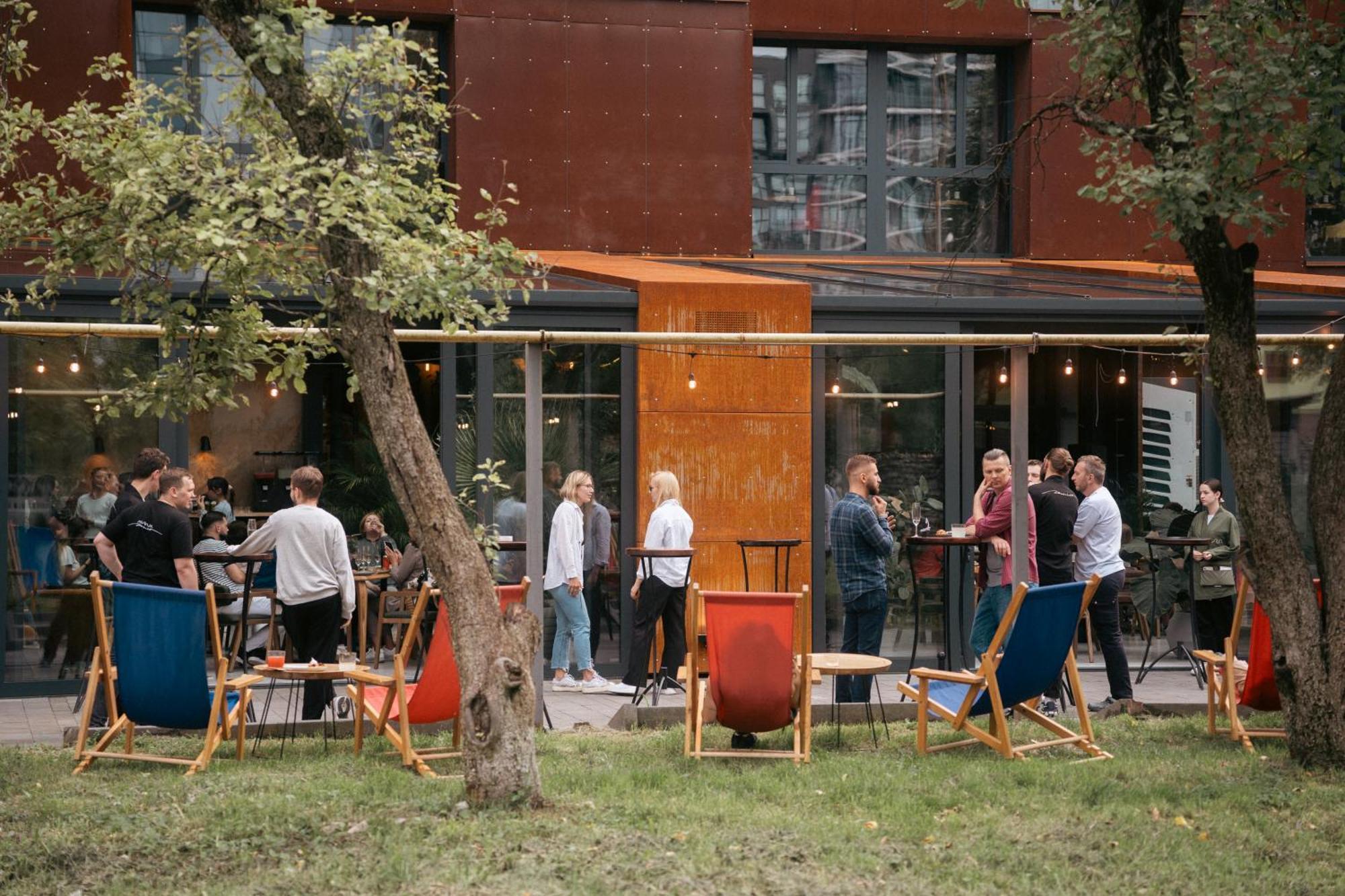 !Fest Hotel Lviv Exterior foto
